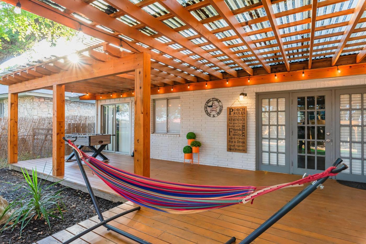 Luxurious Home With Hot Tub & Tree Deck By 6Flags San Antonio Eksteriør bilde