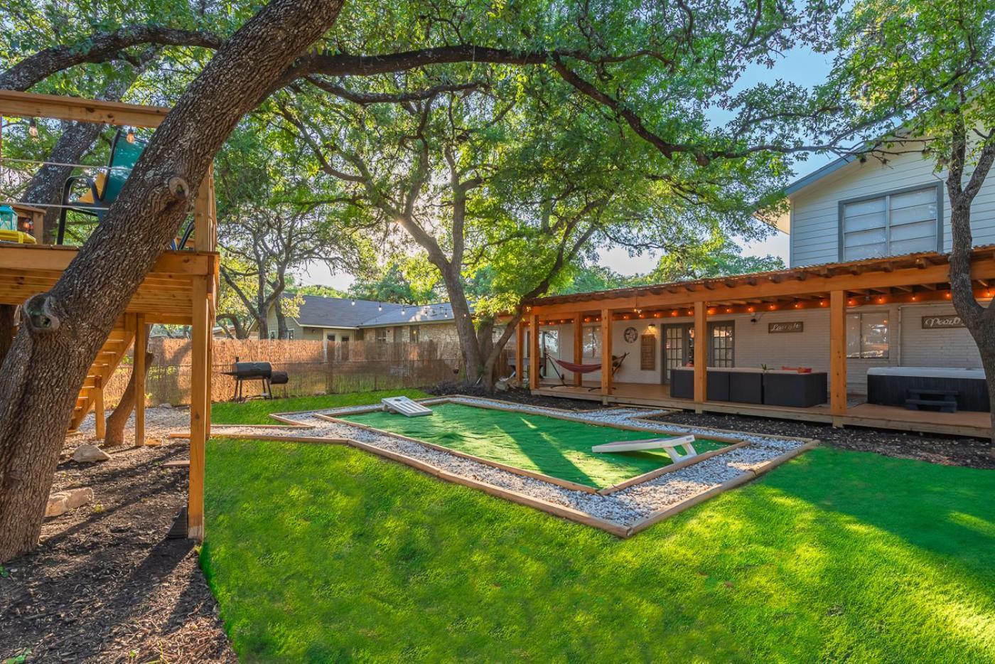 Luxurious Home With Hot Tub & Tree Deck By 6Flags San Antonio Eksteriør bilde