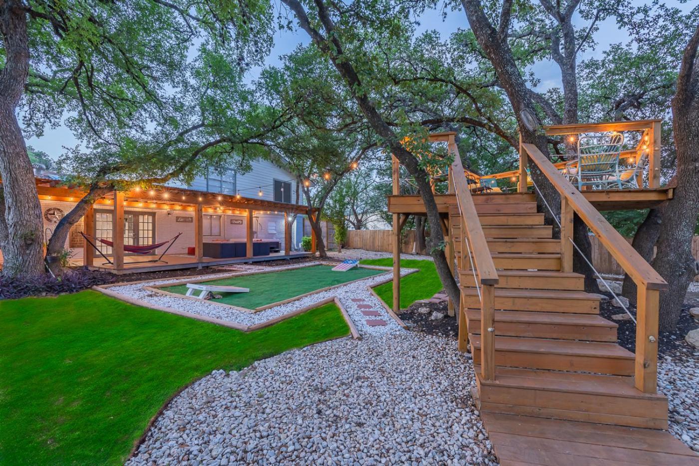 Luxurious Home With Hot Tub & Tree Deck By 6Flags San Antonio Eksteriør bilde