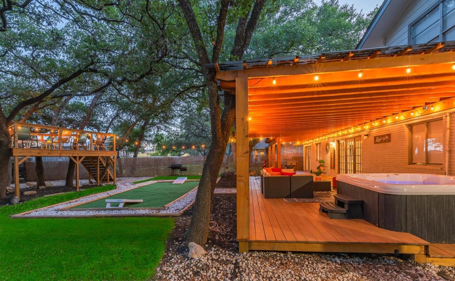 Luxurious Home With Hot Tub & Tree Deck By 6Flags San Antonio Eksteriør bilde